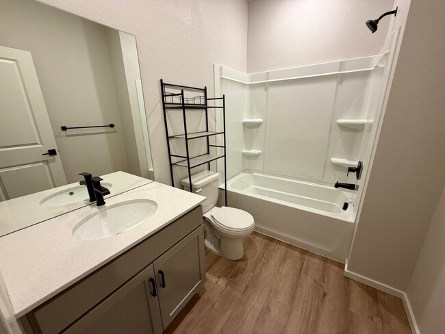 Building Photo - 1804 Iron Wheel Dr