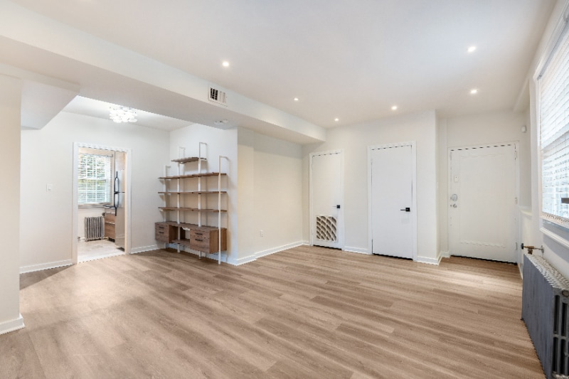 Building Photo - 903 S Frederick St