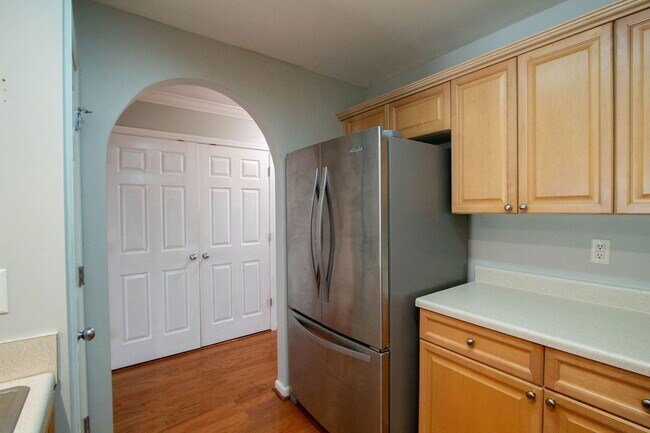 Building Photo - 157 Hayesbury Ct