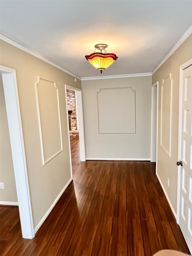 Building Photo - 10719 Creektree Dr