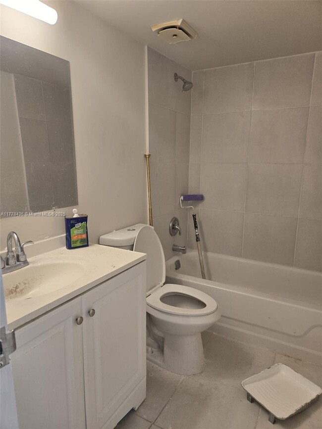 Building Photo - 1810 SW 81st Ave