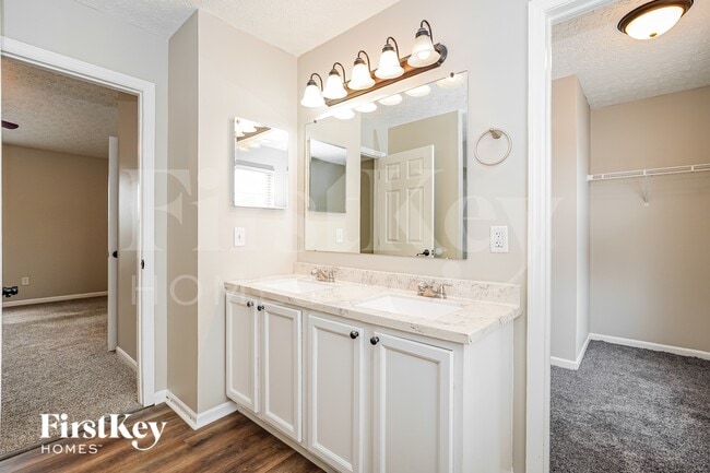 Building Photo - 339 Shyanne Dr