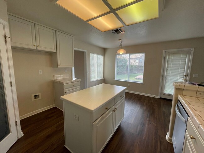 Building Photo - Upstairs Bonus Room, Attached 3-Car Garage...