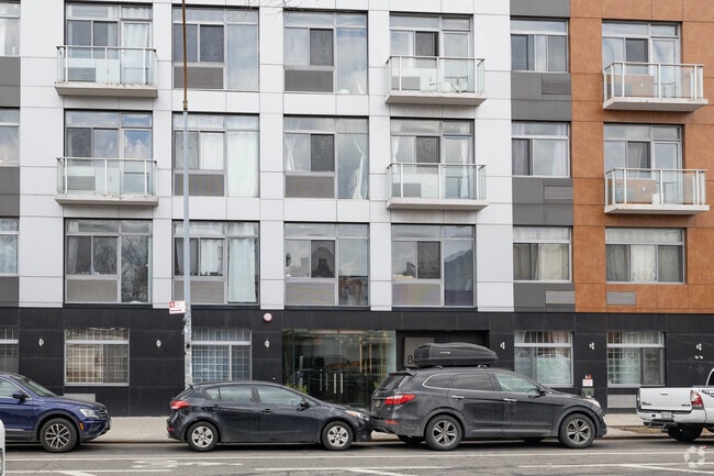 Building Photo - Bedford Arms Apartments