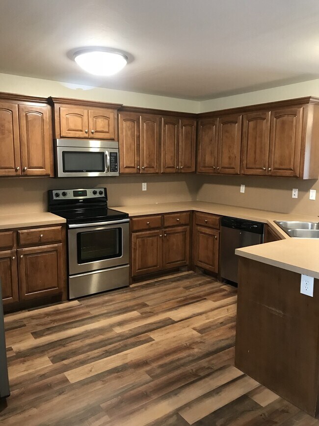 Building Photo - 1815 W Wiley St