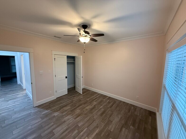Building Photo - 1270 Dorado Way