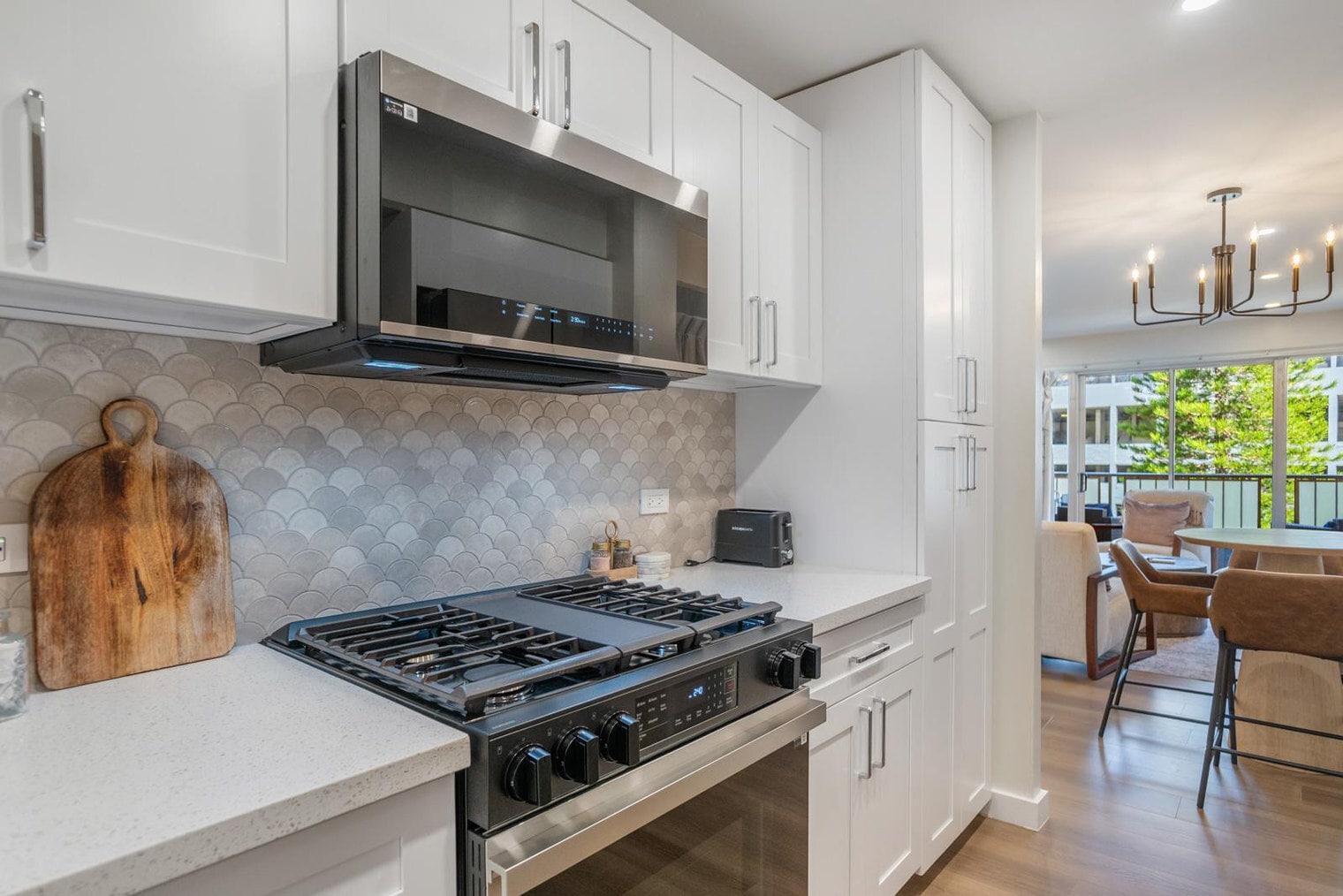 Building Photo - 2464 Prince Edward St