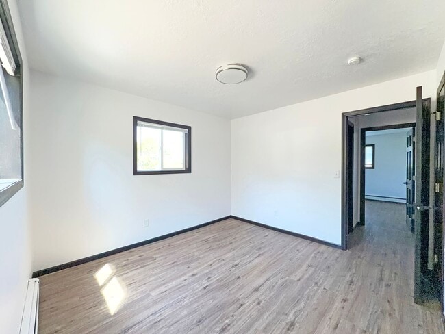 Building Photo - 601 6th Ave SW