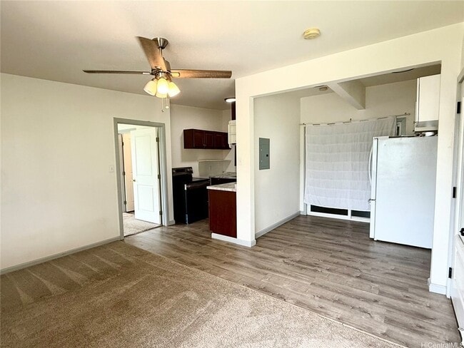 Building Photo - 87-1698 Farrington Highway Unit J2