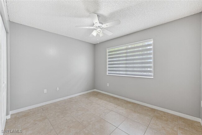 Building Photo - 1210 Wildwood Lakes Blvd