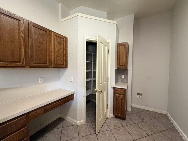 Building Photo - 17825 Madden Dr