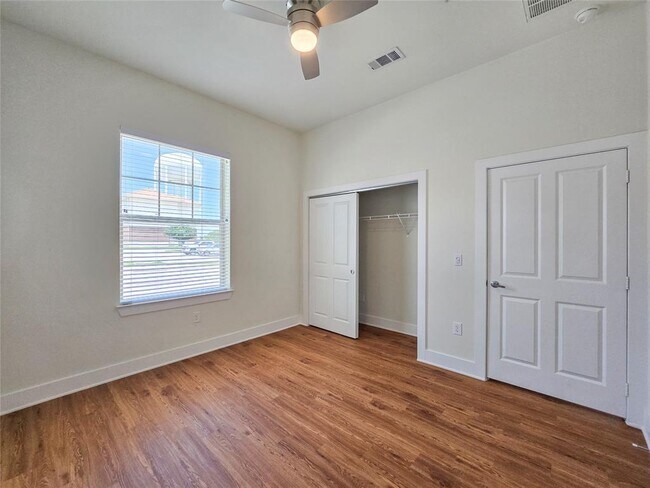 Building Photo - 2400 Louis Henna Blvd