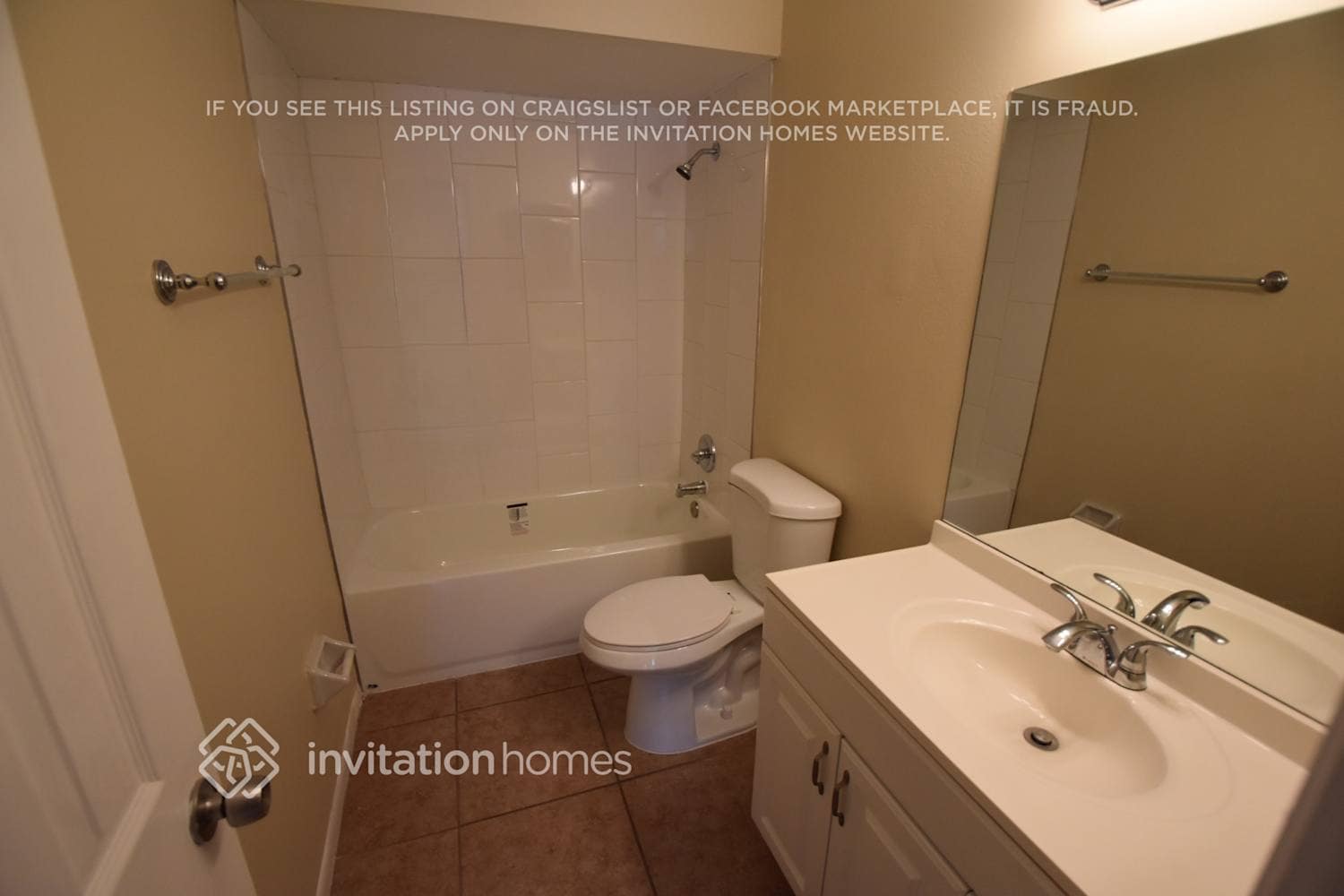 Building Photo - 2819 Bermuda Ave N