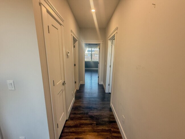 Building Photo - Midland Houses