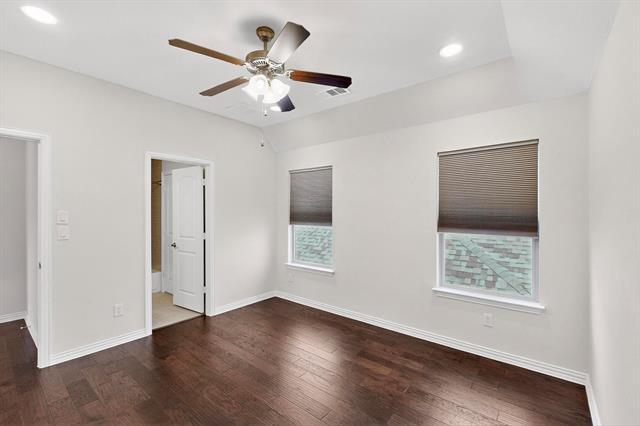 Building Photo - 6533 Mandalay Ct