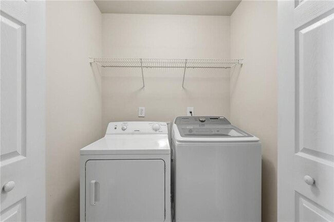 Building Photo - 368 Grayson Way