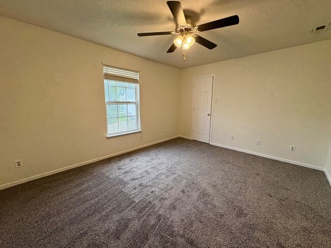 Building Photo - 6857 Maywood Cir