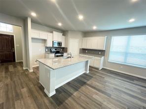Building Photo - 801 Porcupine Dr