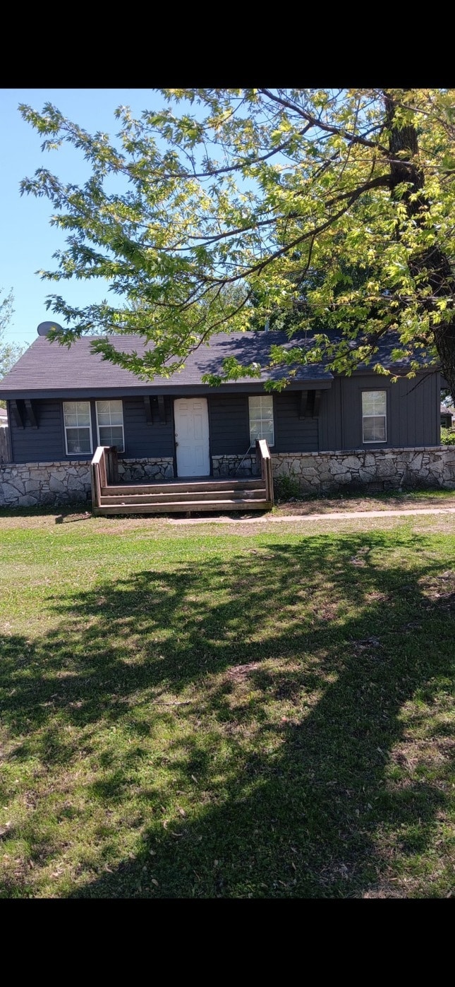 Building Photo - 7402 SE 15th St