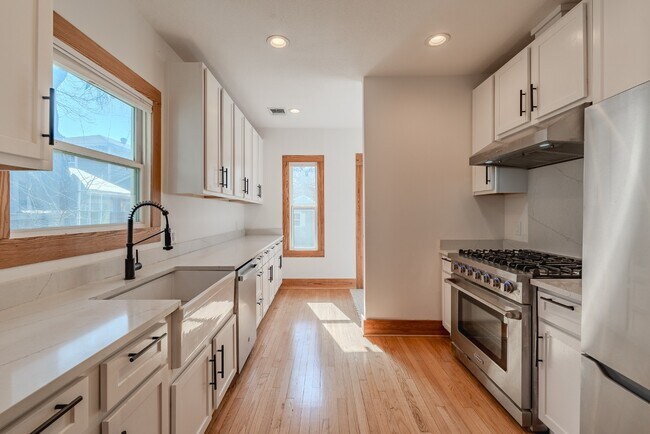 Building Photo - 6706 Fisher Rd