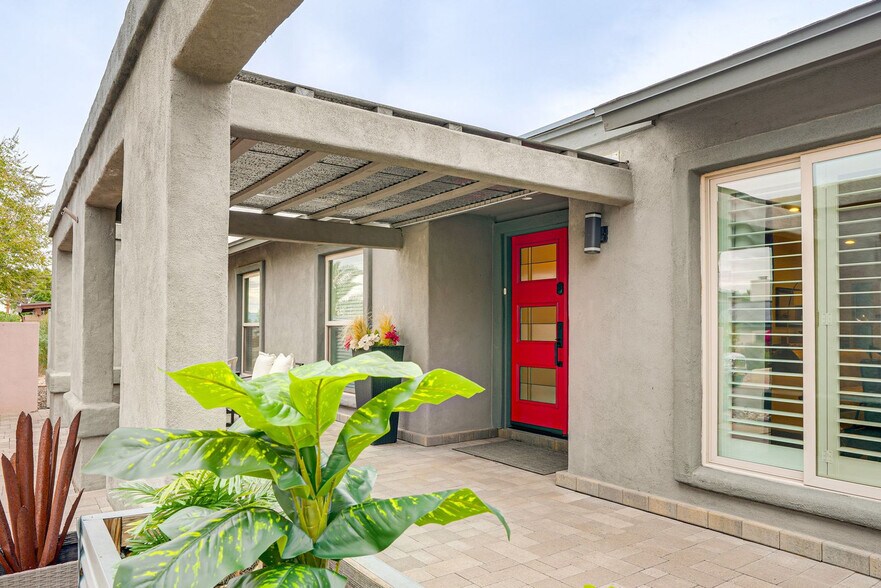 Building Photo - 2331 E Lupine Ave