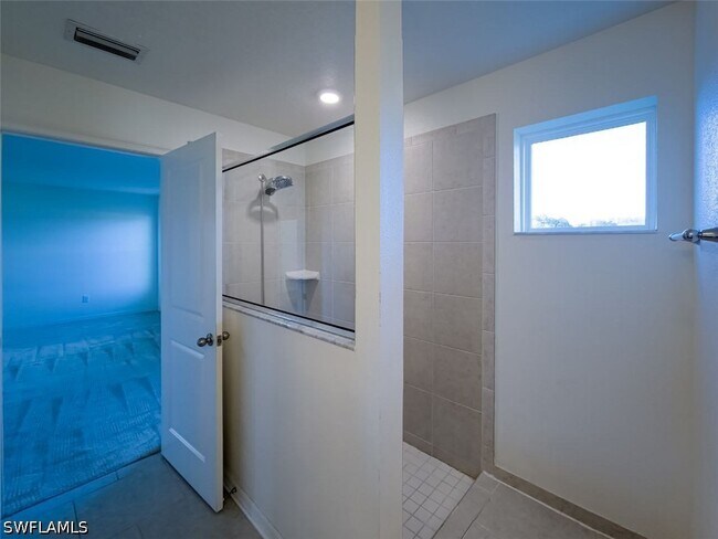 Building Photo - 13715 Garden Hills Dr