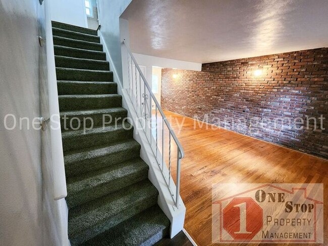 Building Photo - Cute 2-bedroom, 1-bathroom in Independence!