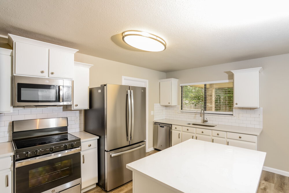 Building Photo - 9124 Gambier Dr