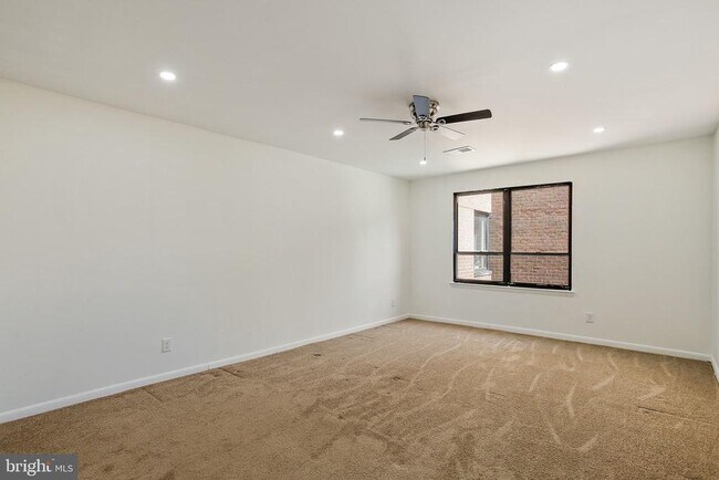 Building Photo - 6317 Park Heights Ave