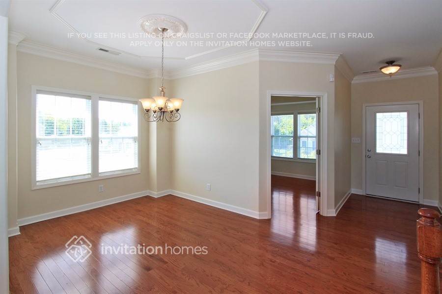 Building Photo - 5013 Clover Hill Rd