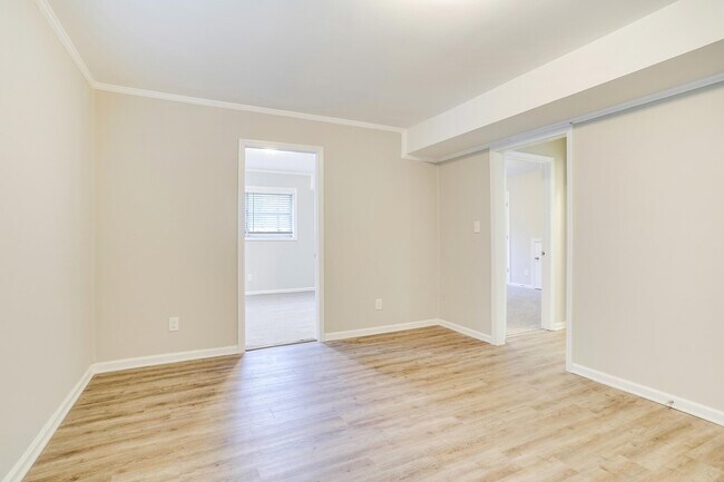 Building Photo - 2572 Glenrock Dr