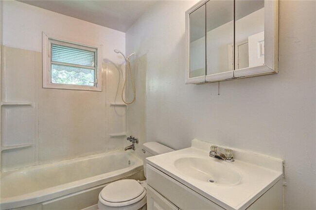 Building Photo - 3495 Charleston Cir