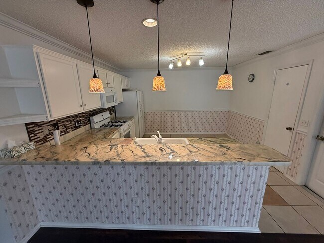 Building Photo - 2829 Burgos Dr