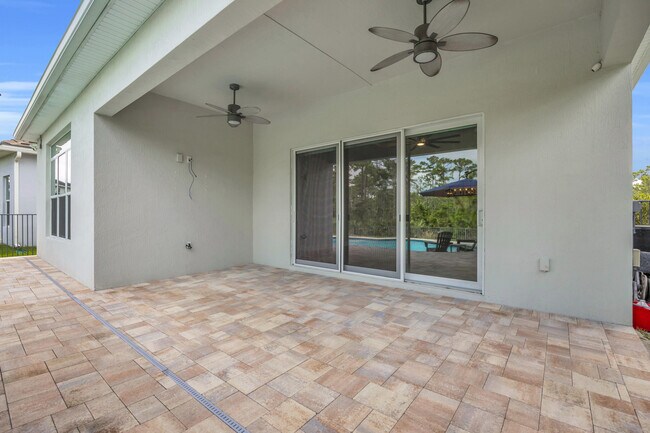 Building Photo - 4720 SW Ardsley Dr