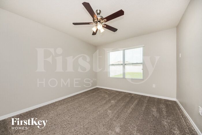 Building Photo - 1425 Tawny Ridge Rd