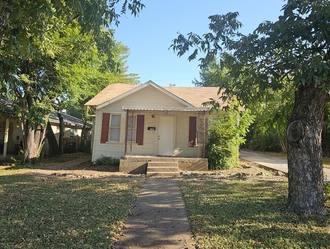 Primary Photo - 5108 Locke Ave