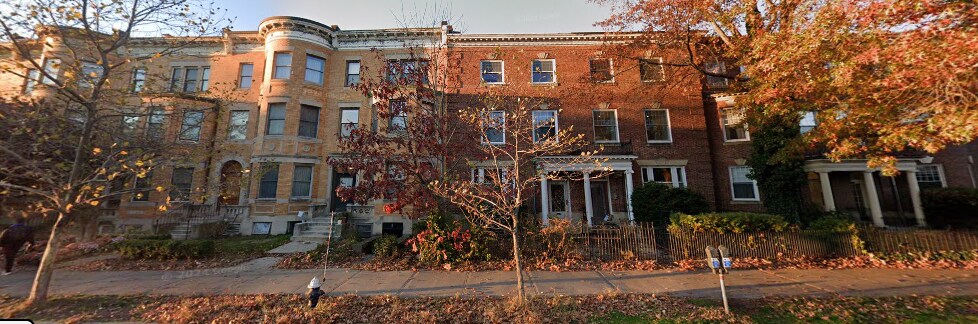 Building Photo - 1728 Beacon St