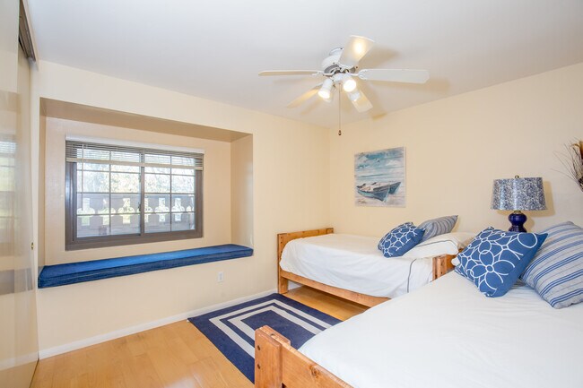 Building Photo - 3258 Lower Ridge Rd