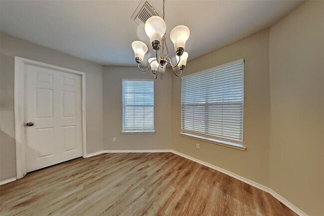 Building Photo - 21210 Bridgemeadows Ln