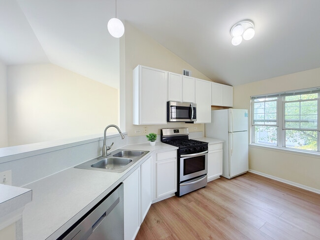 Building Photo - 2235 Waterleaf Ct