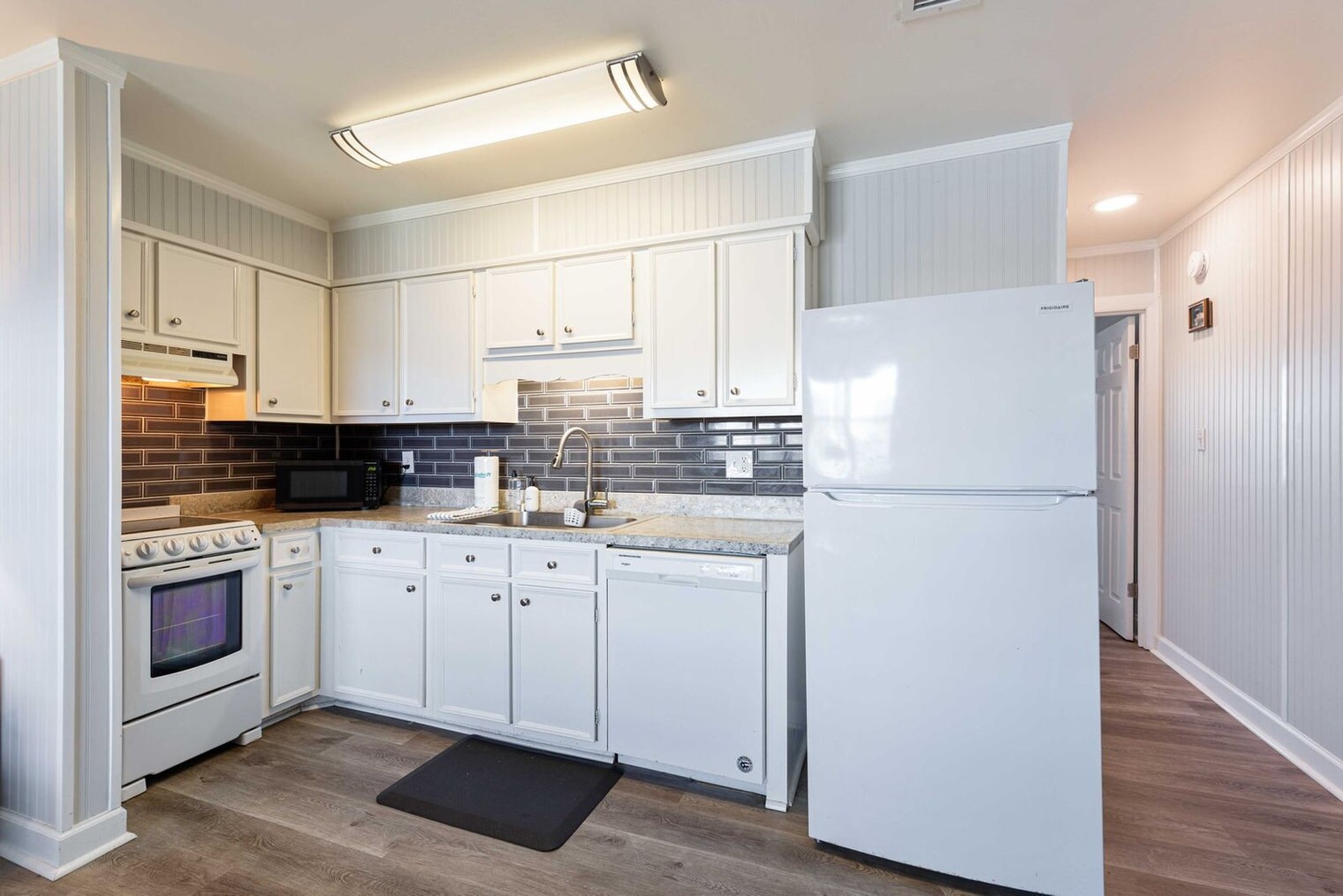 Building Photo - 334 Bluefish Dr