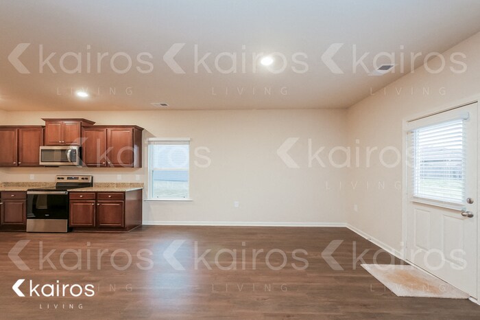 Building Photo - 1041 Pilgrim Ln