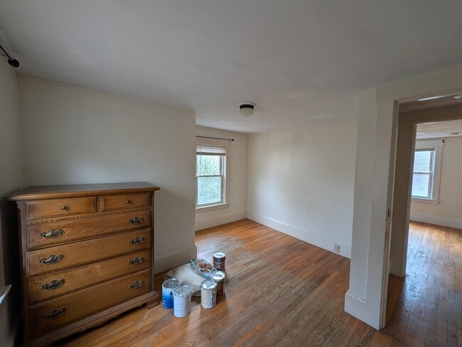 Building Photo - 30 Pleasant St