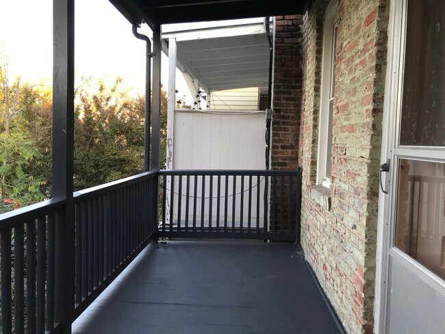 Building Photo - 1816 A St SE