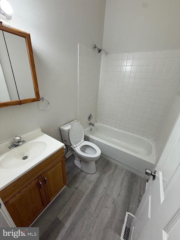 Building Photo - 6407 Sunset Rd