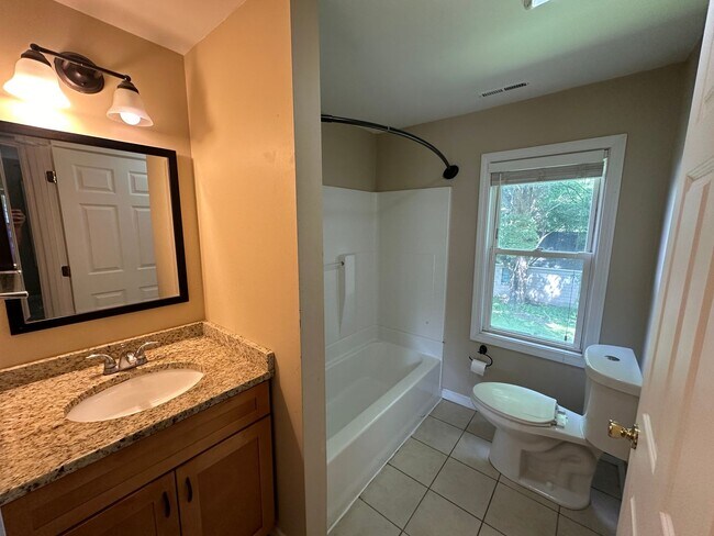 Building Photo - 6-8 Wright Avenue