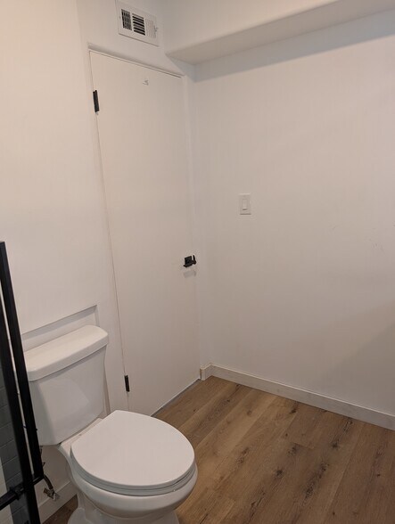 Building Photo - 221 Avenida Ortega