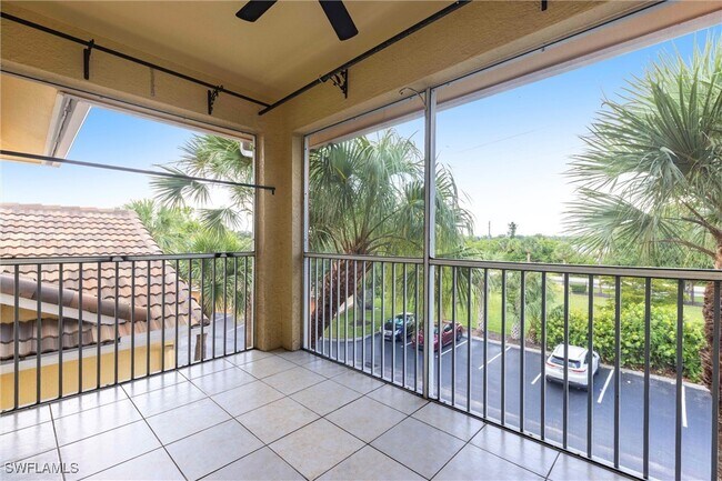 Building Photo - 6490 Aragon Way
