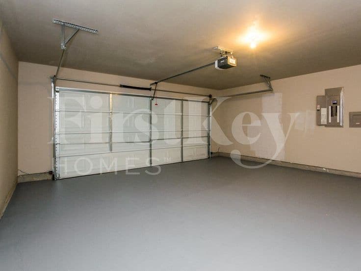 Building Photo - 3166 Redwood Run