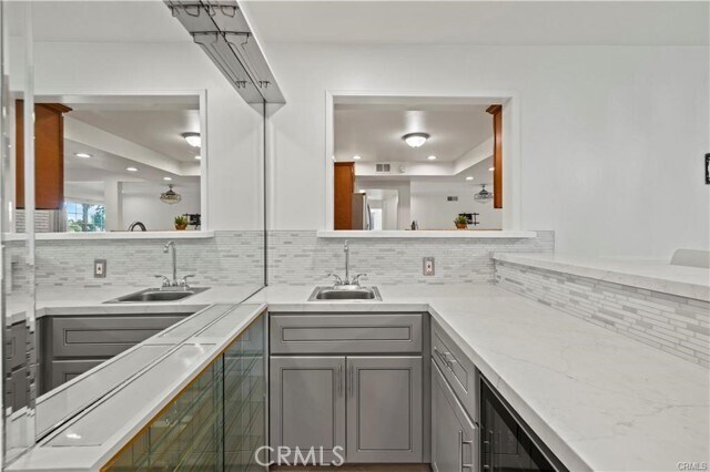 Building Photo - 10685 Ledeen Dr